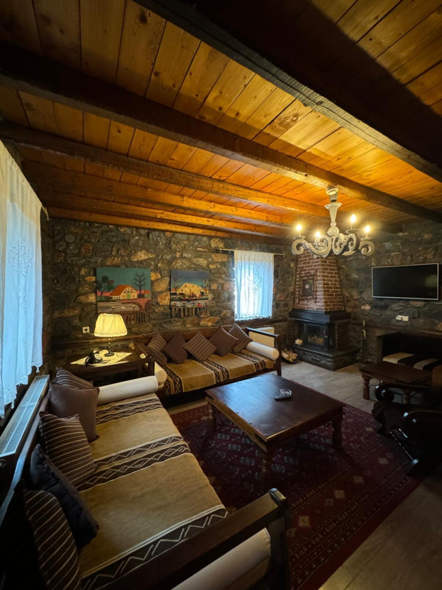 Chalet Asteras Tou Vorra パライオス・アギオス・アタナシオス エクステリア 写真